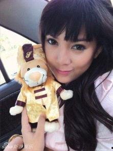 茜拉不带头巾照生活照,不带头巾展现真实魅力